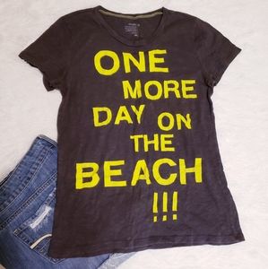 🌷 Old Navy beach tee